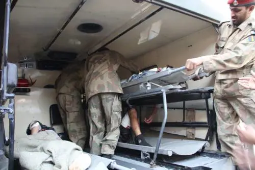 Bomba in Pakistan: 43 morti all'Onu 
Il kamikaze è una donna con il burqa