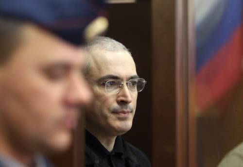 Stretta su Khodorkovski 
E' la seconda condanna: 
rubò tonnellate di petrolio