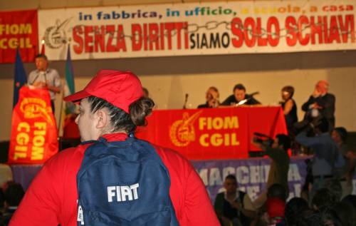 La Fiom minaccia la Fiat: 
"Cercano di cancellarci, 
ma la partita resta aperta"