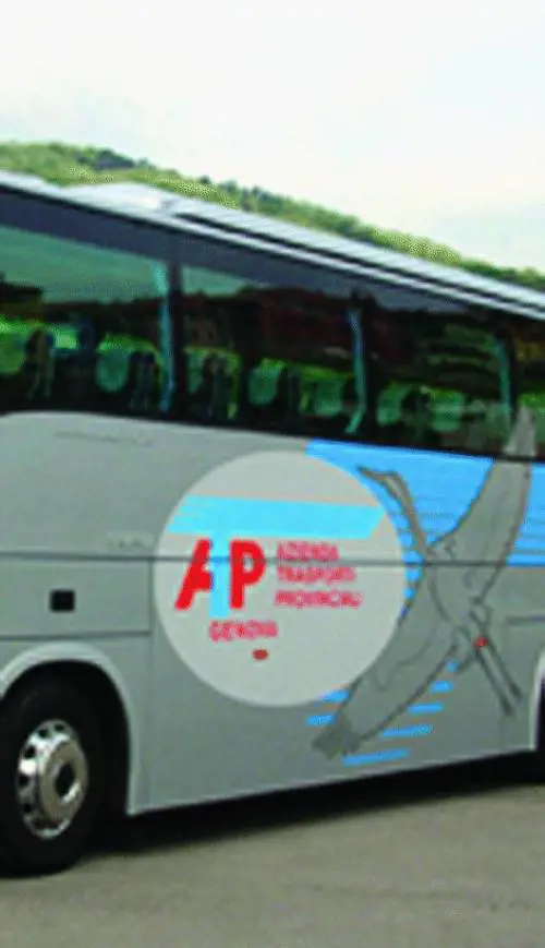 Lazienda di trasporto piange ma paga un consulente doro