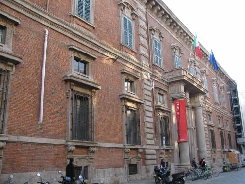 Arera pedonale a Brera 
e luci sulla Pinacoteca