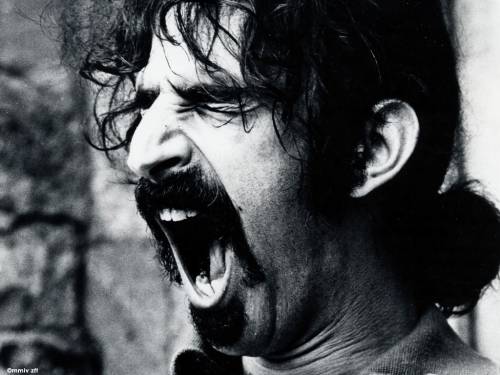 A Frank Zappa il premio fantasia: 
ha chiamato la figlia "Unità Lunare"