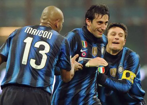 Si sblocca Milito, doppietta Eto’o Torna la coppia dei campioni