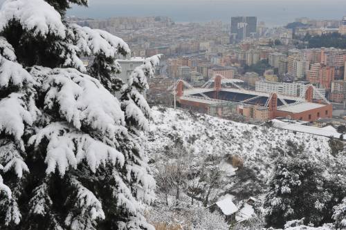 Torna la neve sul Nord, 
rallentamenti sulle strade