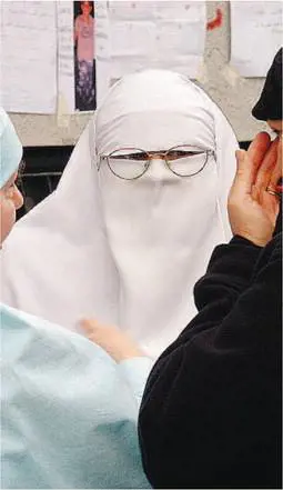 La Stalingrado rossa vota con la Lega per vietare il burqa