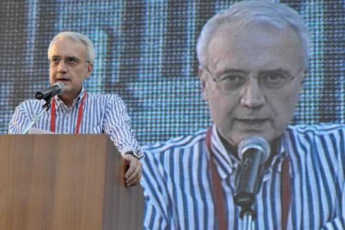 Flores D'Arcais: "Se si va alle urne vince di nuovo il Cav"