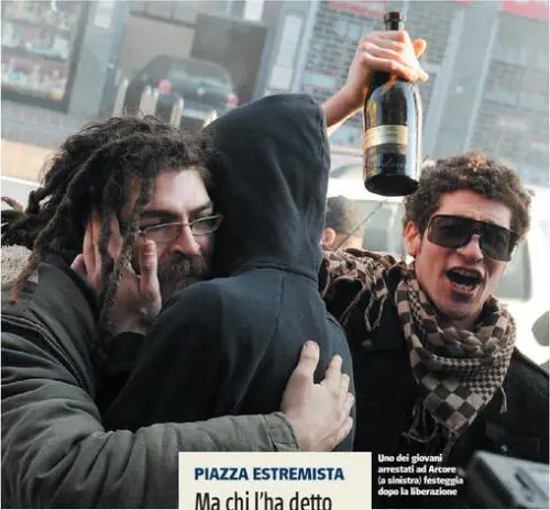Scontri Arcore, Grillo: 
"Sosterrò le spese legali 
dei due scarcerati"