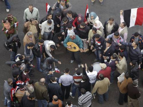 Libia, continua la protesta 
Impiccati tre poliziotti 
Caos ad est del Paese