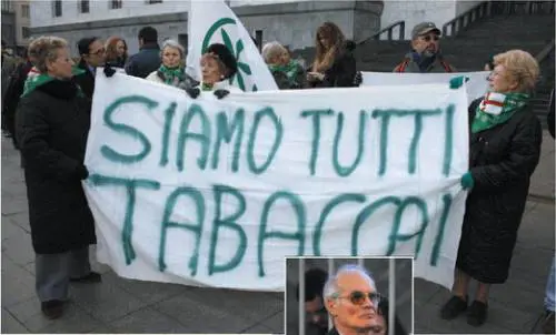 Ma cosa farebbe un pm 
con una pistola puntata 
in pieno volto?