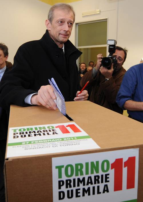 Primarie Pd a Torino 
Vince Fassino 
Bersani: ora tutti uniti