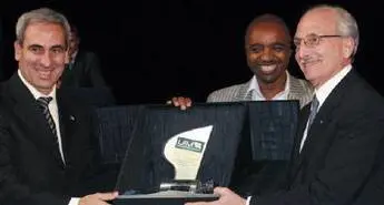 La ricetta Ferretti: tagli e investimenti