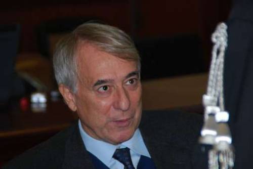 La vera anima del "moderato" Pisapia 
Indulto ai terroristi e stanze del buco