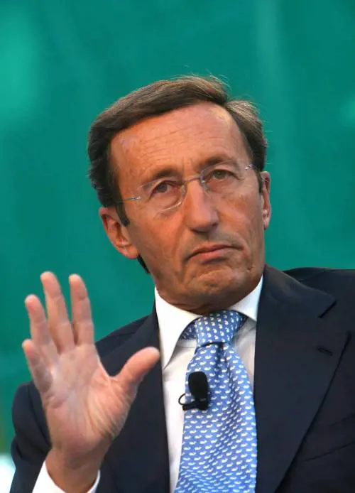 Lo avete notato? Fini è ormai afflitto dal virus B