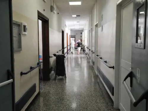 Abuso sessuale a Viterbo 
Approfitta dell'anestesia: 
infermiere stupra paziente