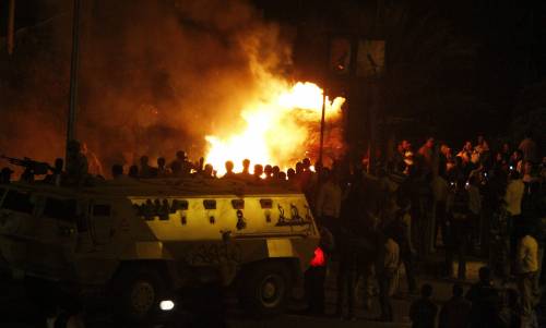 Egitto, dieci morti in scontri copti-musulmani