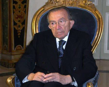 Libia, Andreotti: "Sbagliato accusare l'Italia, cercare convergenze"