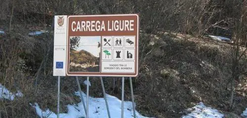Carrega Ligure non si siede sui ruderi: li vende a 1 euro