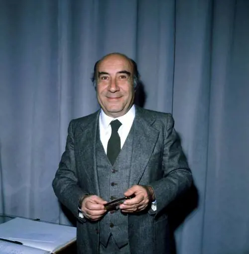 La maschera di Enzo Cannavale: così ironica, così napoletana