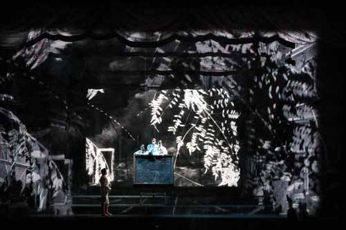 Scala, le invenzioni di Kentridge rendono davvero magico il "Flauto" mozartiano