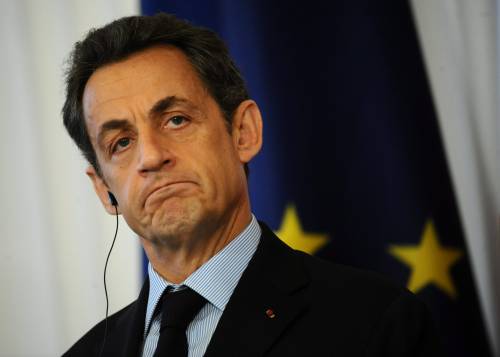 Sarkozy, regalo all'Italia 
Respinge i clandestini 
Ventimiglia viene invasa
