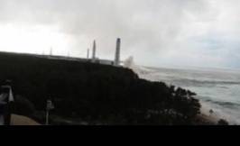 Fukushima, sulla centrale 
un'onda di oltre 15 metri 
IL VIDEO DELLA TEPCO