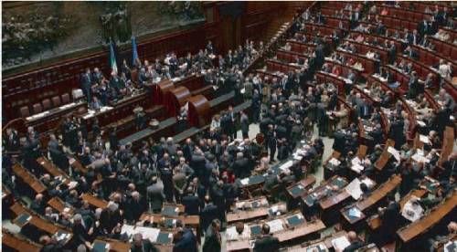 Spese sanitarie, la Casta non muore mai 
Per i deputati 10 milioni all'anno di rimborsi