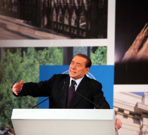 Berlusconi e il patto tra Fini e pm 
"C’è un testimone, è un giudice"