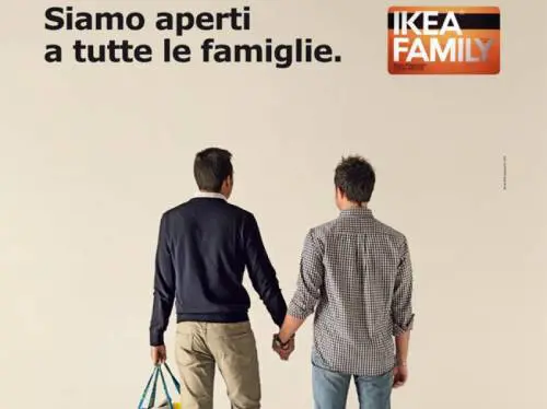 Spot sulle "famiglie" gay, 
Giovanardi contro l'Ikea: 
"Offende la Costituzione"