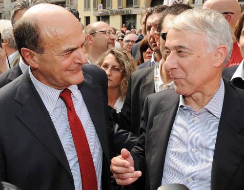 Quel sognatore in camper  
promette felicità a tutti: 
ecco le priorità di Pisapia