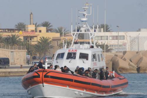 Effetti della sentenza Ue sui clandestini? 
Sbarchi record: 1300 migranti a Lampedusa