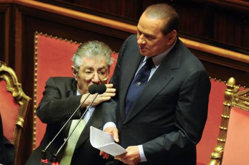 Libia, premier: "Condivido mozione della Lega" 
Bossi: "Non è scemo, non fa cadere il governo"