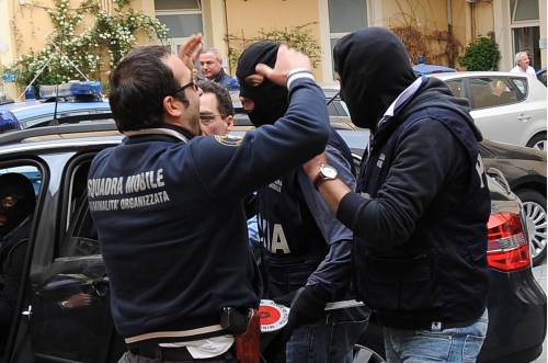 'Ndrangheta, azzoppata la cosca dei Mazzaferro 
Voto di scambio: arrestati sindaco e 3 assessori
