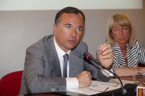 Frattini scommette su Letizia: "È una Ferrari, inaugurerà lei Expo"