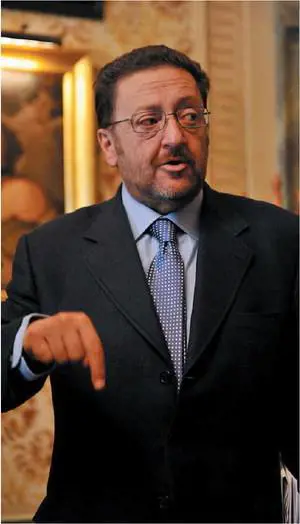 De Corato: "Salvini vuole la mia poltrona? Prima prenda più voti di me"