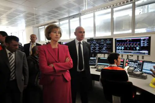 La Moratti sale sul nuovo metrò: "La sinistra spara solo falsità"