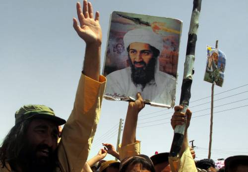 Al Qaida: è morto, ora vendetta 
La Cia: spiavamo Osama da mesi