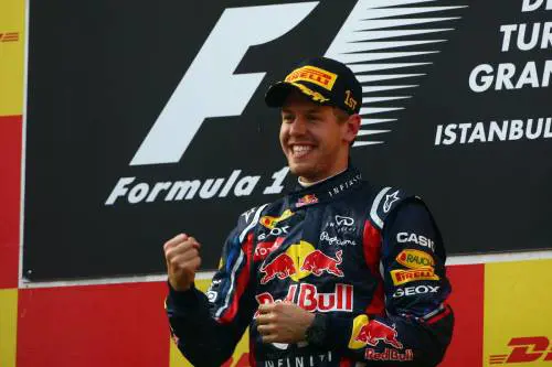 Il Gp di Turchia a Vettel, ma Alonso è terzo
