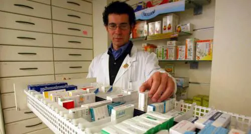«Cercasi farmacista di sesso maschile» E la Uil insorge: «È una discriminazione»
