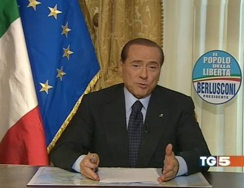 La carica di Berlusconi: 
"Mai città agli estremisti"