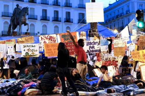 Finita l’era di Zapatero 
I socialisti perdono  
persino Barcellona