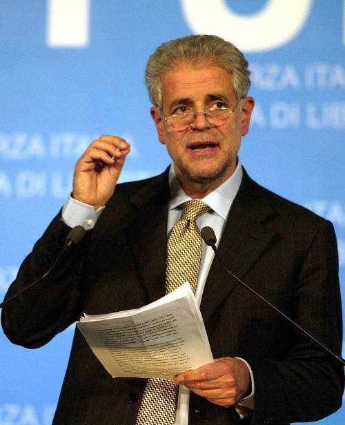 Formigoni: "Vi spiego  
perché non ho smesso  
di sostenere la Moratti"