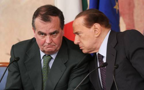 La minaccia di Calderoli: 
"No ai ministeri al Nord? 
Allora niente tasse..."