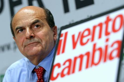 Il Pd fa finta di esultare: 
Bersani ostaggio di Prodi