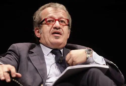 Adesso la Lega Nord indossa il doppiopetto  
Va in scena il "dolce stil novo" di Maroni & Co