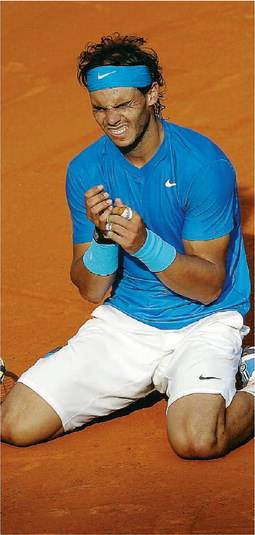 Roland Garros, Nadal  
batte Federer e si scusa:  
"Il più grande resti tu"
