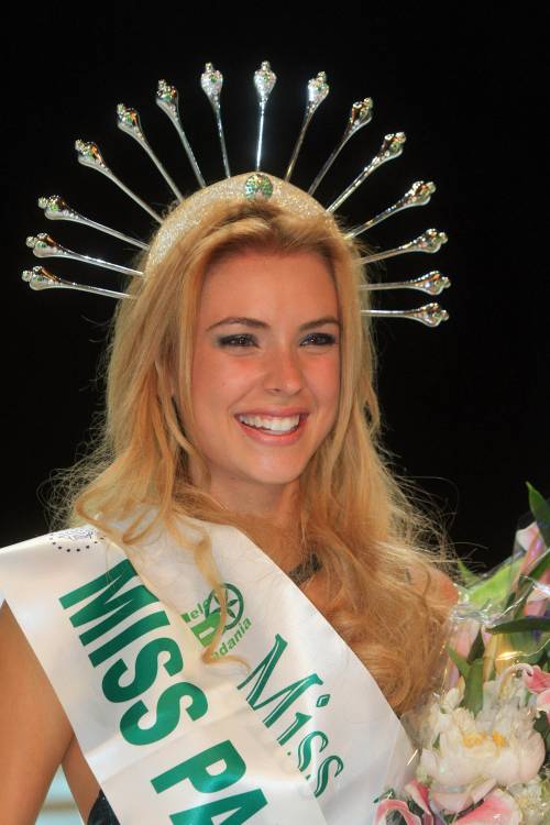 Jessica Brugali: "Sono felice di aver vinto 
Ma fuori i terroni da Miss Padania..."