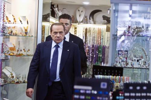 Berlusconi rassicura: niente spallata 
Ma ora teme lo strappo della Lega