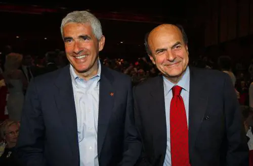 Casini gela Bersani: "No alla Grande coalizione 
Non possiamo soltanto unirci contro Berlusconi"