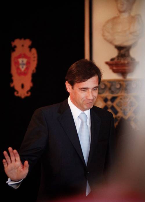 Portogallo, il nuovo premier è Coelho
