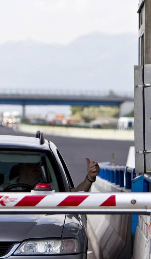 Autostrade Caos pedaggi Più cari se si parte da Genova